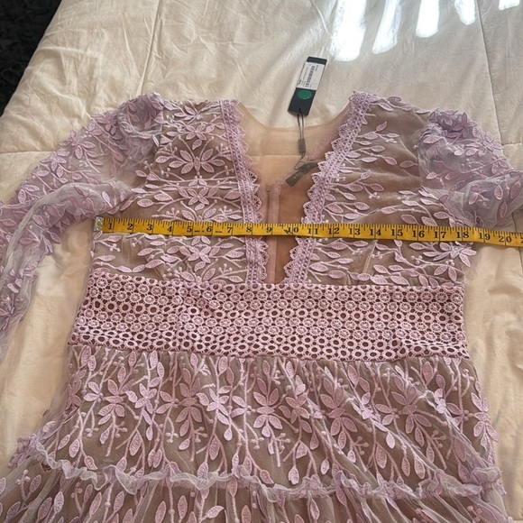 Elegant Lavender Lace Long Sleeve Dress - Picture 9 of 12